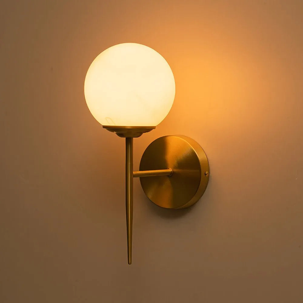 Aether Glasglob Vägglampa