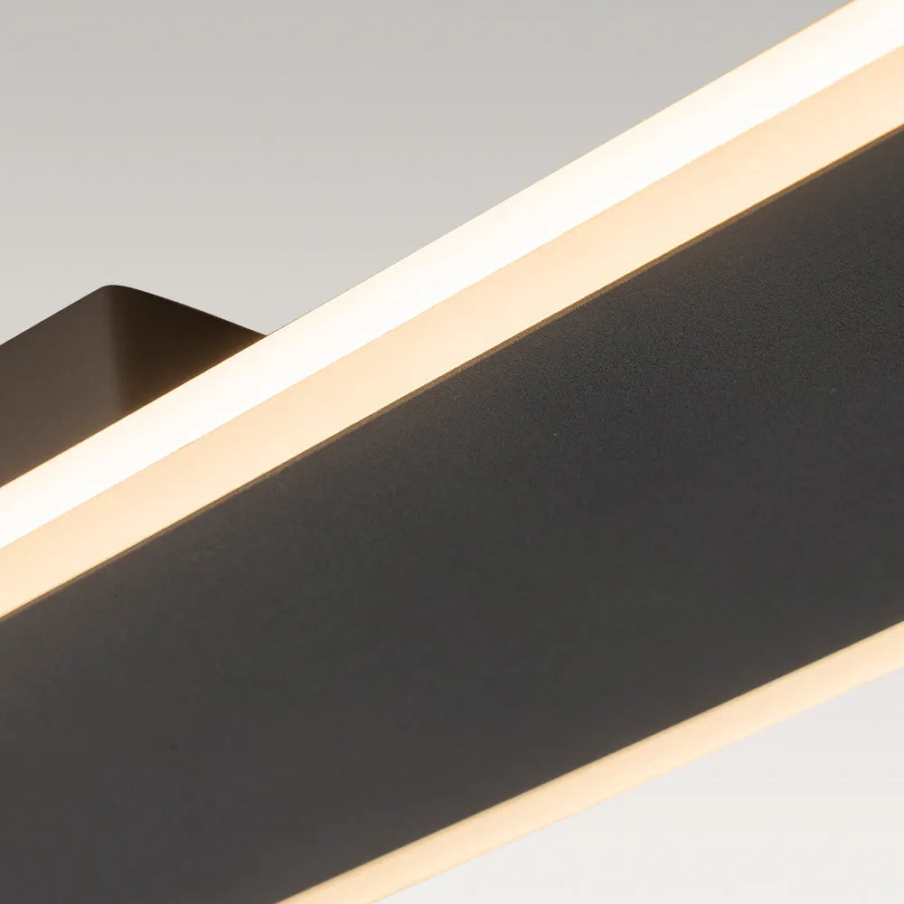 Ostruva Linjär LED Taklampa